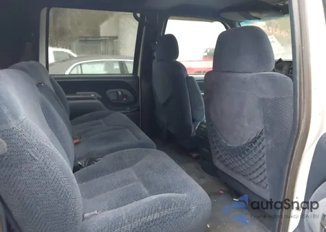 1999 Chevrolet Suburban 1500 Lt z USA, uszkodzony, nr VIN 3GNFK16R9XG129349